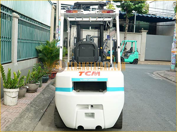 Xe nâng dầu TCM FD25T4