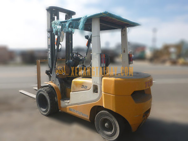 Xe nâng dầu TCM FD30C6