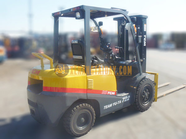Xe nâng dầu TCM FD35T3S