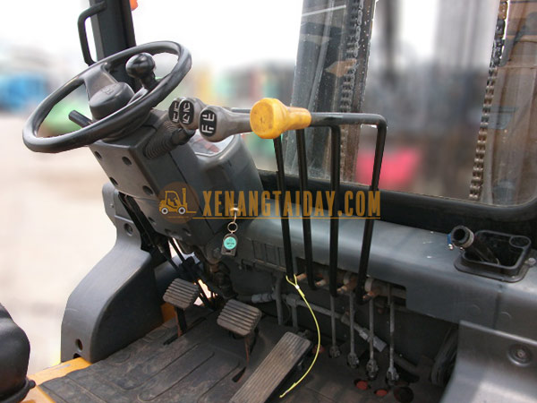 Xe nâng dầu TCM FD50T9