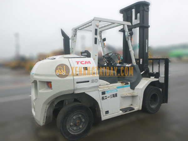 Xe nâng dầu TCM FD60-3