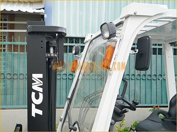 Xe nâng dầu TCM FHD15T3Z