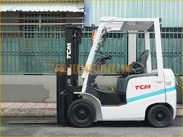 Xe nâng dầu TCM FHD15T3Z