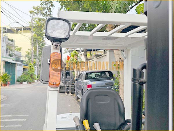 Xe nâng dầu TCM - UNICARRIERS FD25T4