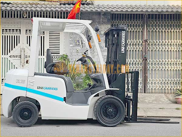 Xe nâng dầu TCM - UNICARRIERS FD25T4