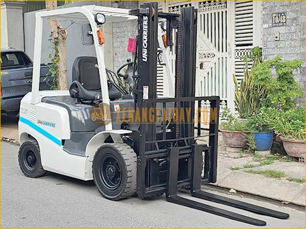 Xe nâng dầu TCM - UNICARRIERS FD25T4