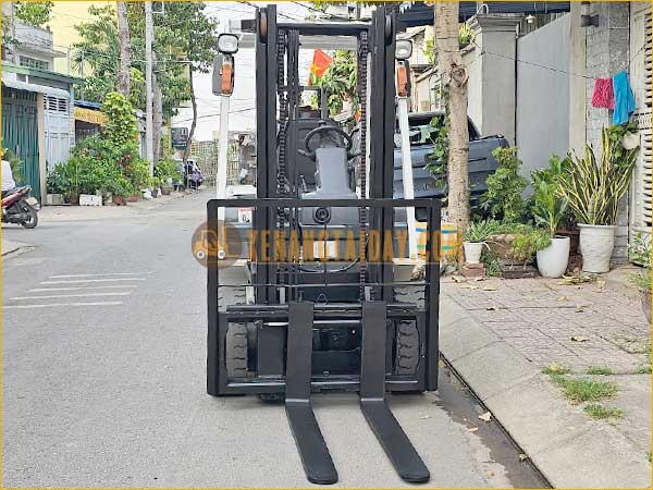 Xe nâng dầu TCM - UNICARRIERS FD25T4