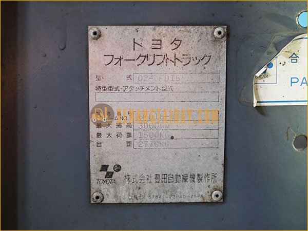 Xe nâng dầu TOYOTA 02-6FD15