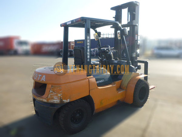 Xe nâng dầu TOYOTA 02-7FD35