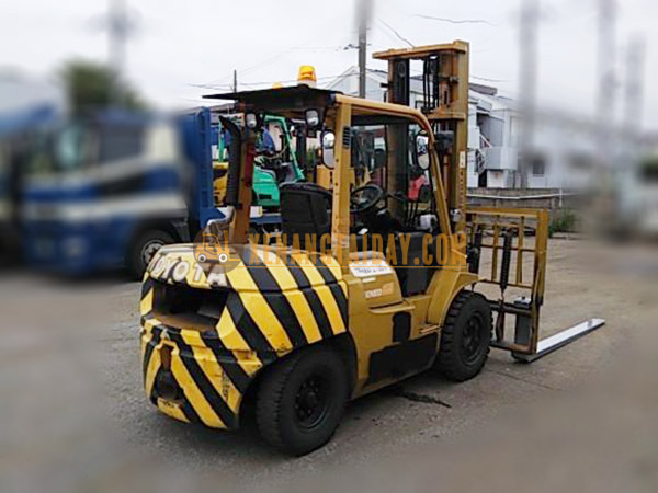 Xe nâng dầu Toyota 02-7FD35