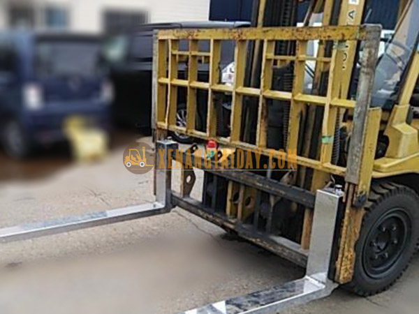 Xe nâng dầu Toyota 02-7FD35