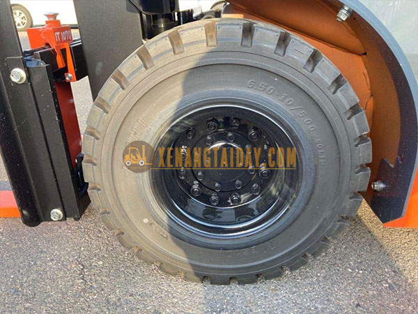 Xe nâng dầu TOYOTA 02-8FD15