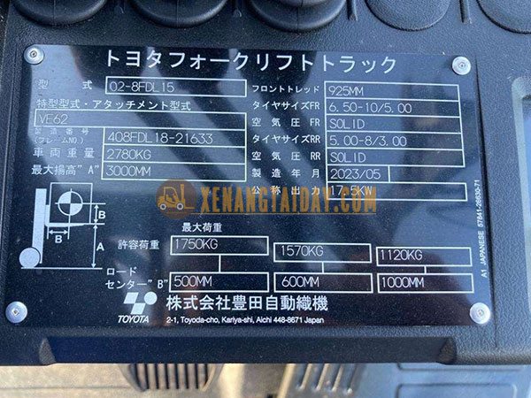 Xe nâng dầu TOYOTA 02-8FD15