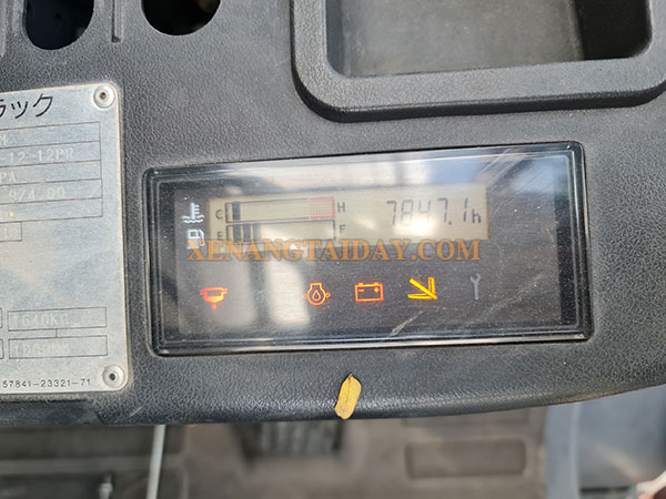 Xe nâng dầu TOYOTA 02-8FD25