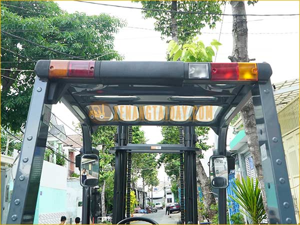 Xe nâng dầu TOYOTA 02-8FD25