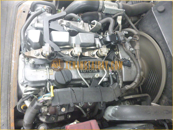 Xe nâng dầu TOYOTA 02-8FDJ35