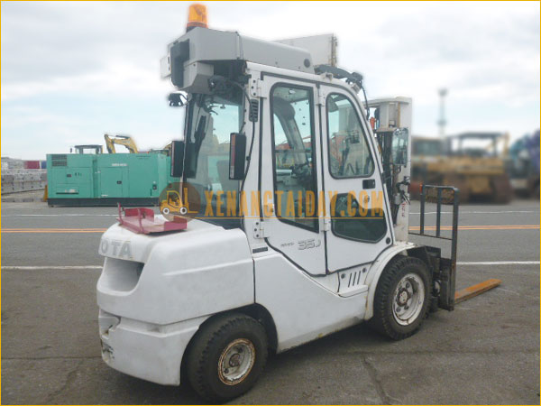 Xe nâng dầu TOYOTA 02-8FDJ35