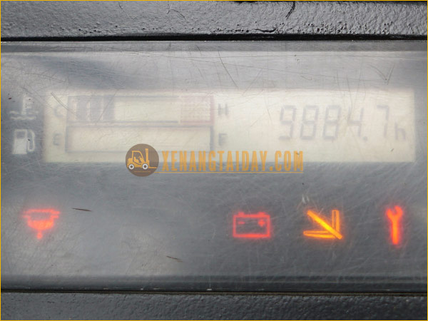 Xe nâng dầu TOYOTA 52-8FD25