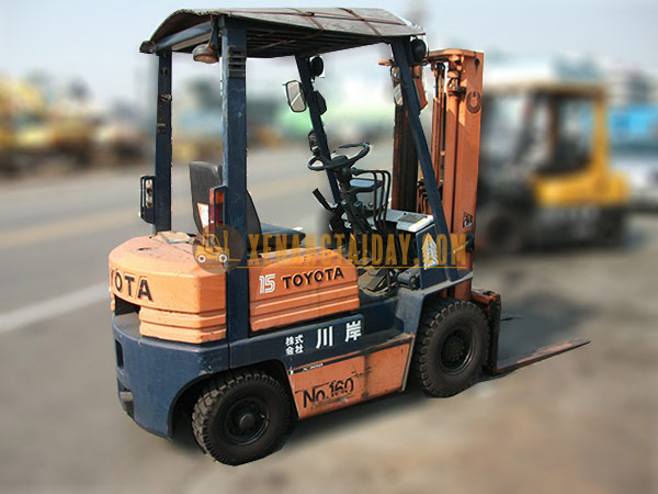 Xe nâng dầu TOYOTA 5FD15