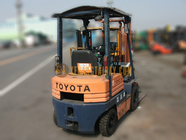 Xe nâng dầu TOYOTA 5FD15