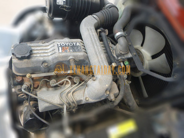 Xe nâng dầu TOYOTA 02-6FD15
