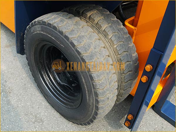 Xe nâng dầu TOYOTA 5FD15