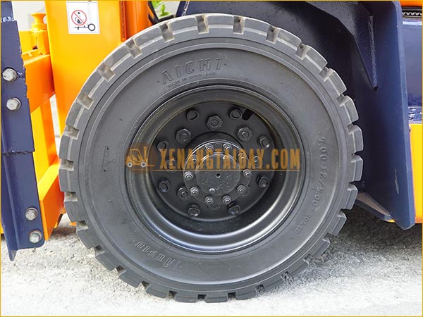 Xe nâng dầu TOYOTA 5FD20