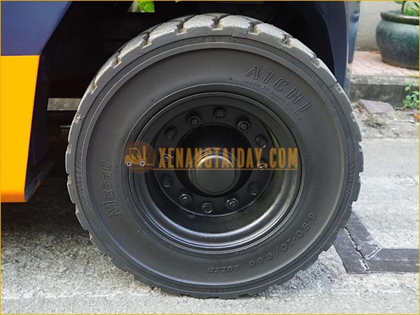 Xe nâng dầu TOYOTA 5FD20
