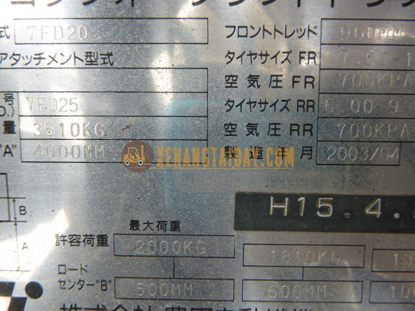 Xe nâng dầu TOYOTA 7FD20