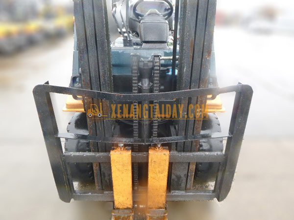 Xe nâng dầu TOYOTA 7FD25
