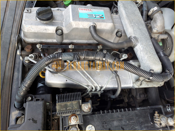 Xe nâng dầu TOYOTA 52-8FD25