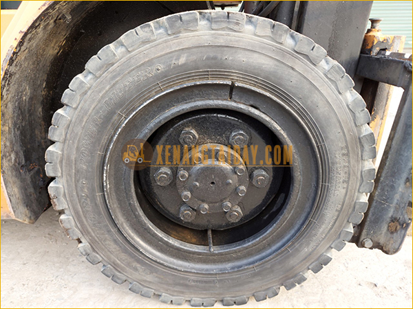 Xe nâng dầu TOYOTA 7FD30