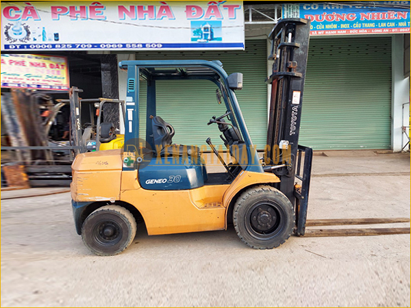 Xe nâng dầu TOYOTA 7FD30