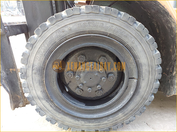 Xe nâng dầu TOYOTA 7FD30