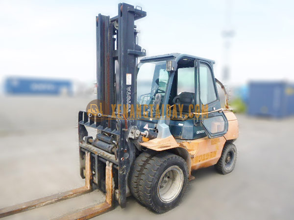Xe nâng dầu TOYOTA 7FD40