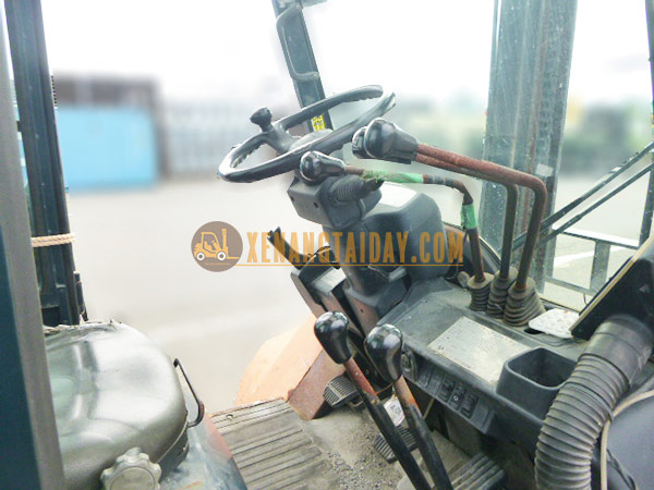 Xe nâng dầu TOYOTA 7FD40