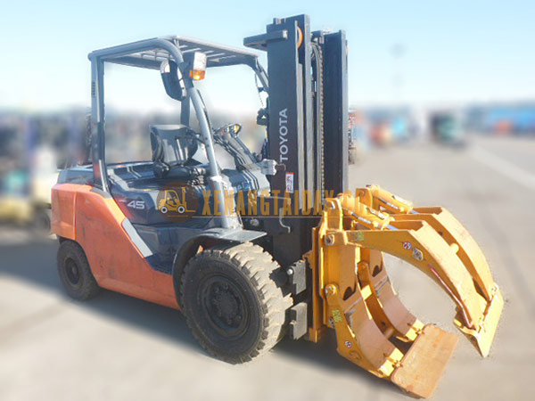 Xe nâng dầu Toyota 8FD45