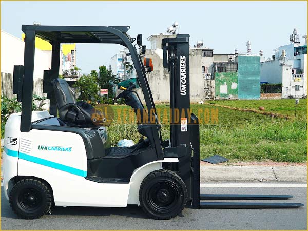 Xe nâng dầu UNICARRIERS FD15T14