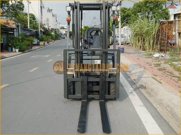 Xe nâng dầu UNICARRIERS FD15T14