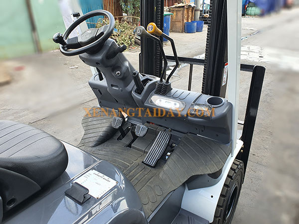 Xe Nâng Dầu UNICARRIERS FD18T14