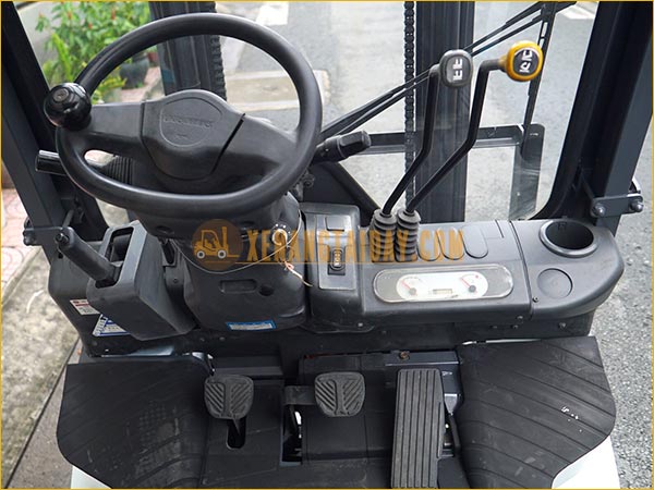 Xe nâng dầu UNICARRIERS FD18T14