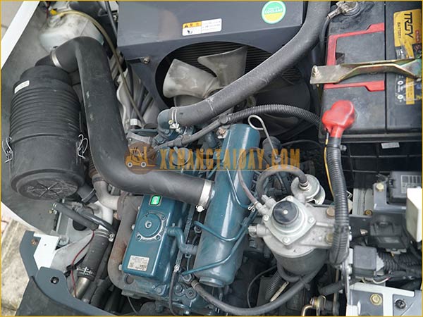 Xe nâng dầu UNICARRIERS FD18T14