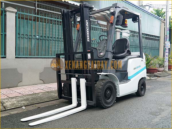 Xe nâng dầu UNICARRIERS FD18T14