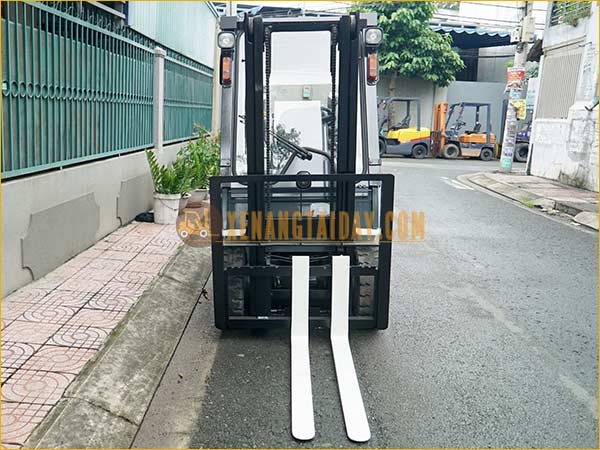 Xe nâng dầu UNICARRIERS FD18T14