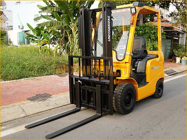 Xe nâng dầu UNICARRIERS FD18T14