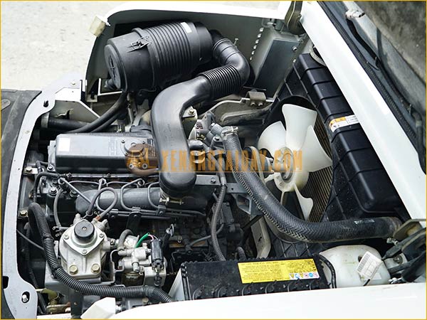 Xe nâng dầu UNICARRIERS FD20T4