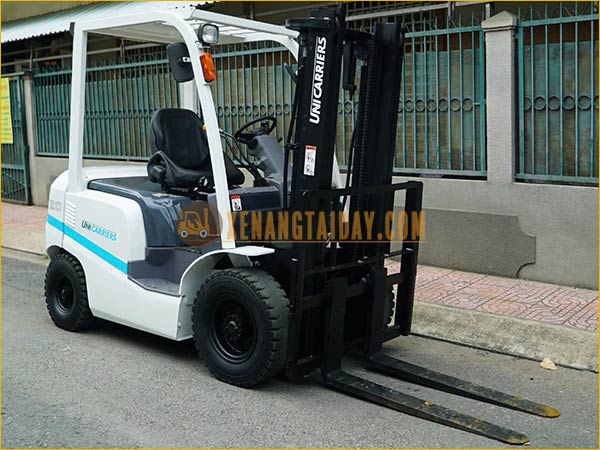 Xe nâng dầu UNICARRIERS FD20T4