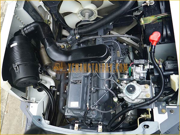 Xe nâng dầu UNICARRIERS FD25T4