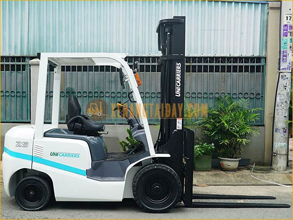 Xe nâng dầu UNICARRIERS FD25T4