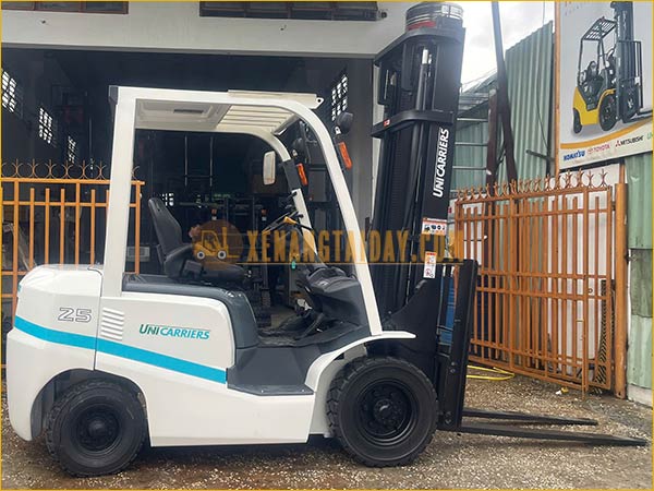 Xe nâng dầu UNICARRIERS FD25T4
